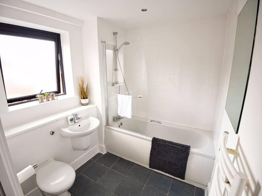 Lovely 1 Bedroom Apartment - Bham City Centre Birmingam Exterior foto